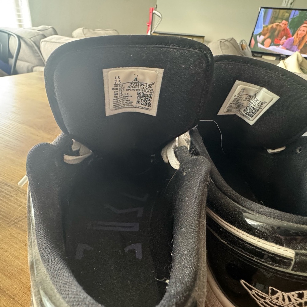 Nike Black and White Athletic Shoes